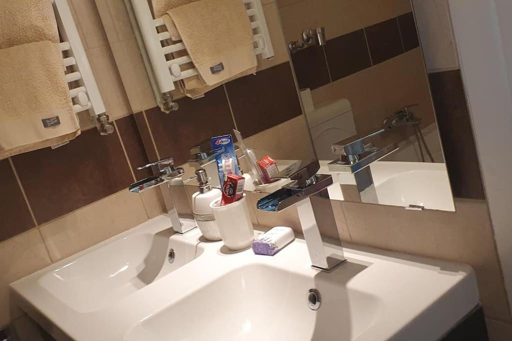 Buda Center Apartment Budapest Luaran gambar