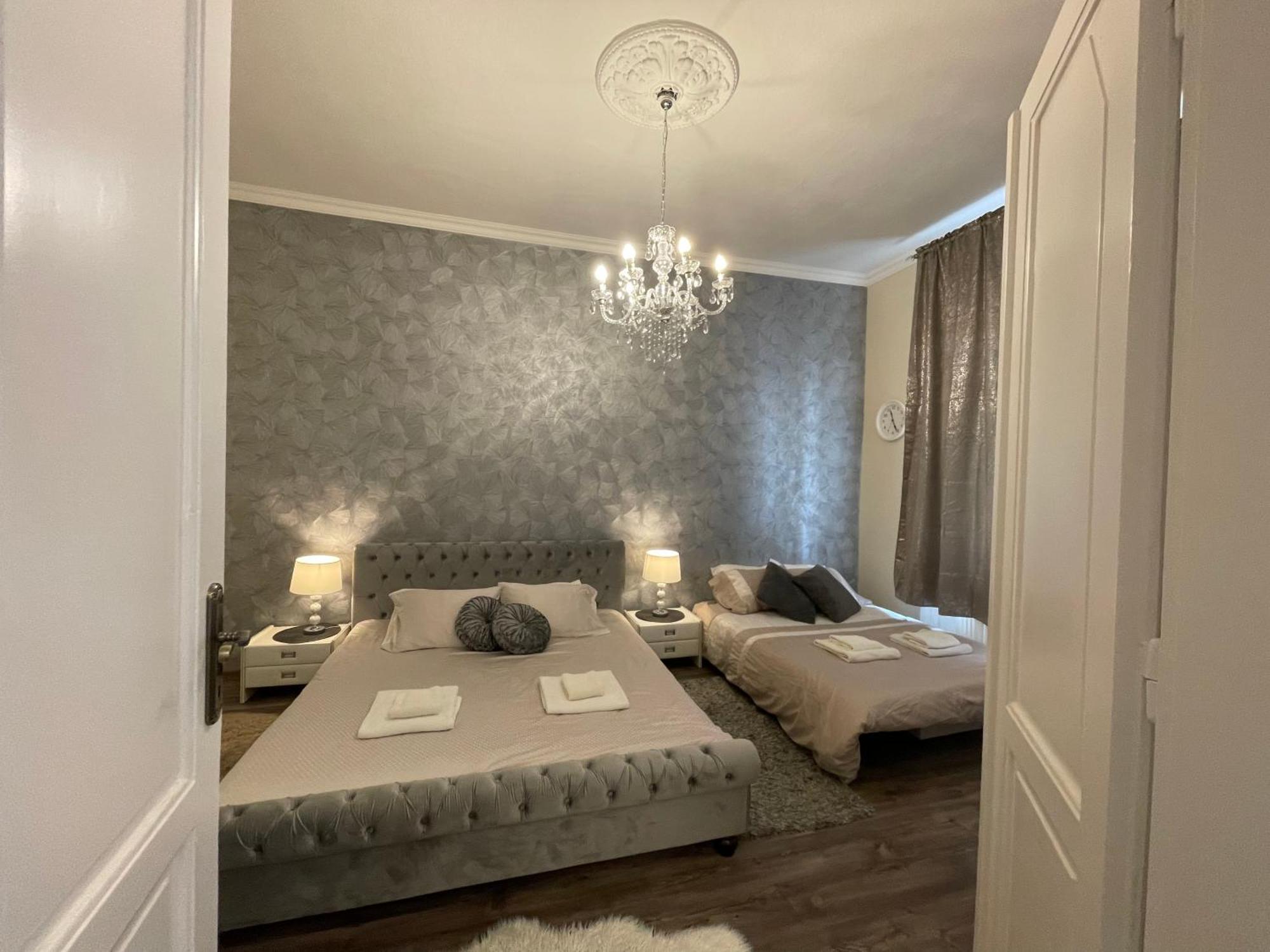 Buda Center Apartment Budapest Luaran gambar